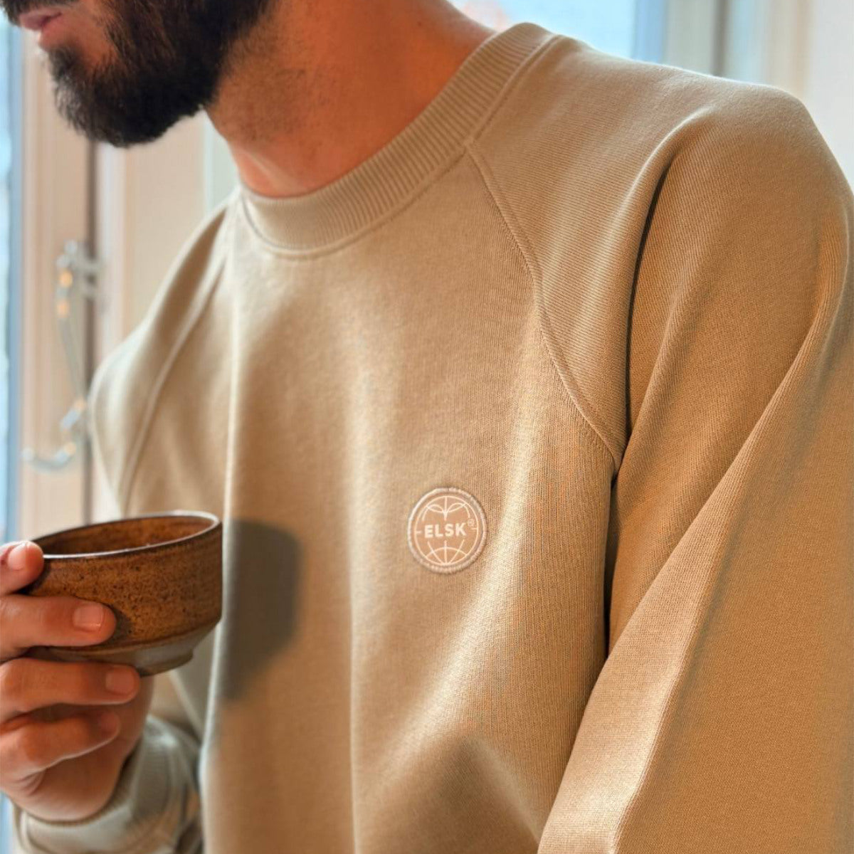 Globe men`s raglan crewneck