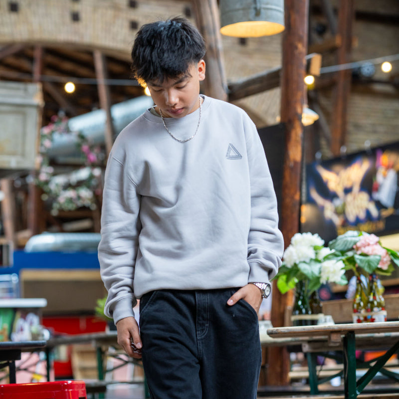 Crew neck w/ back print