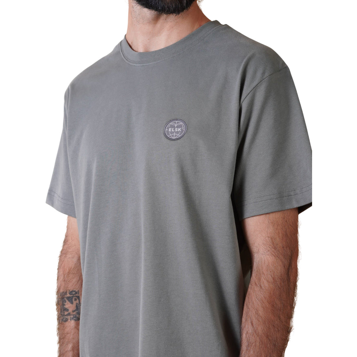 Globe brushed t-shirt