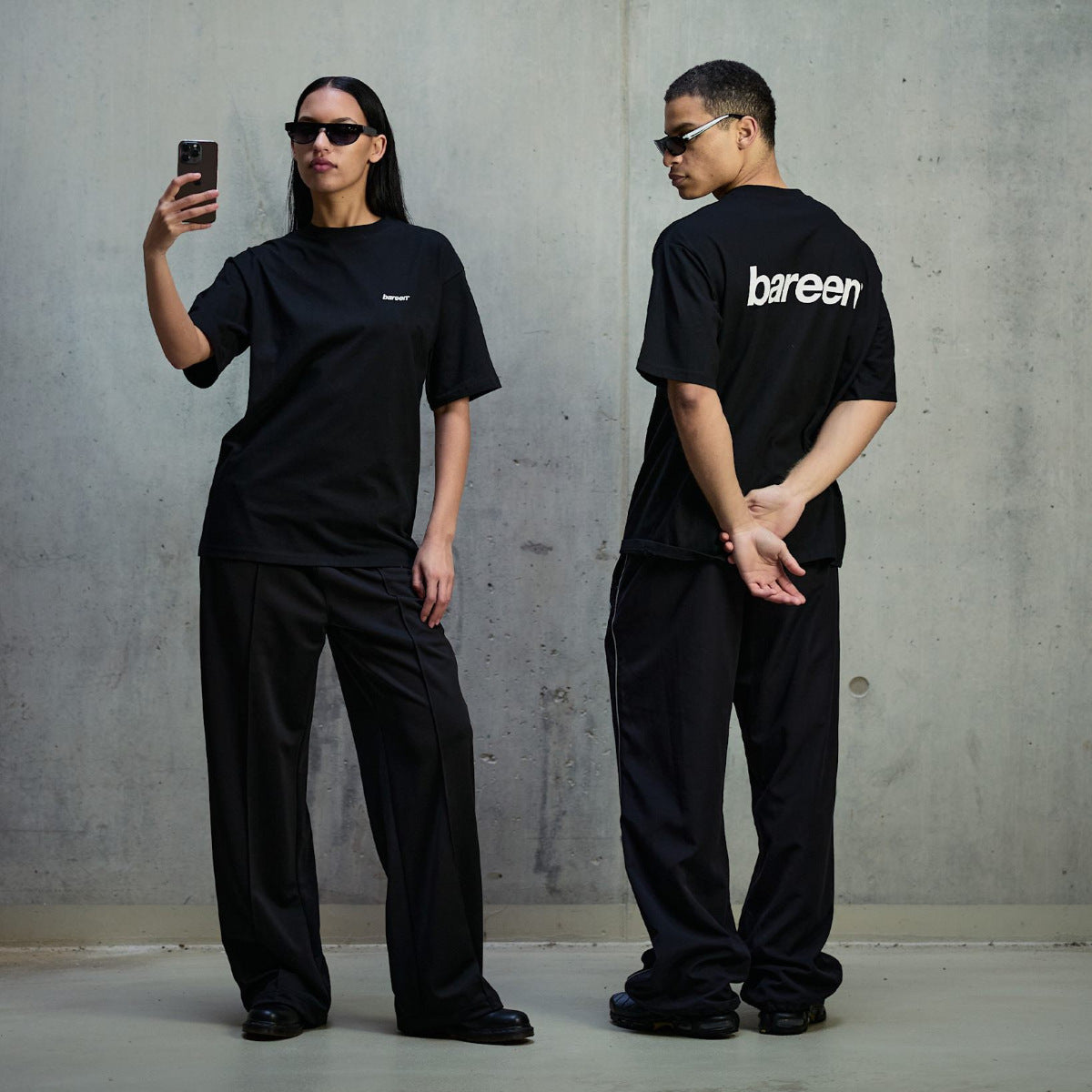 Box fit t-shirt logo