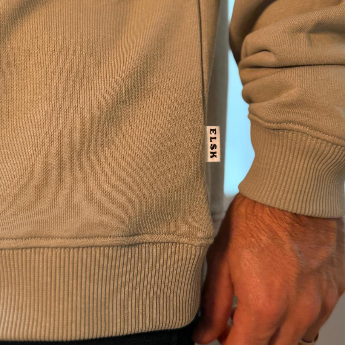 Globe men`s raglan crewneck