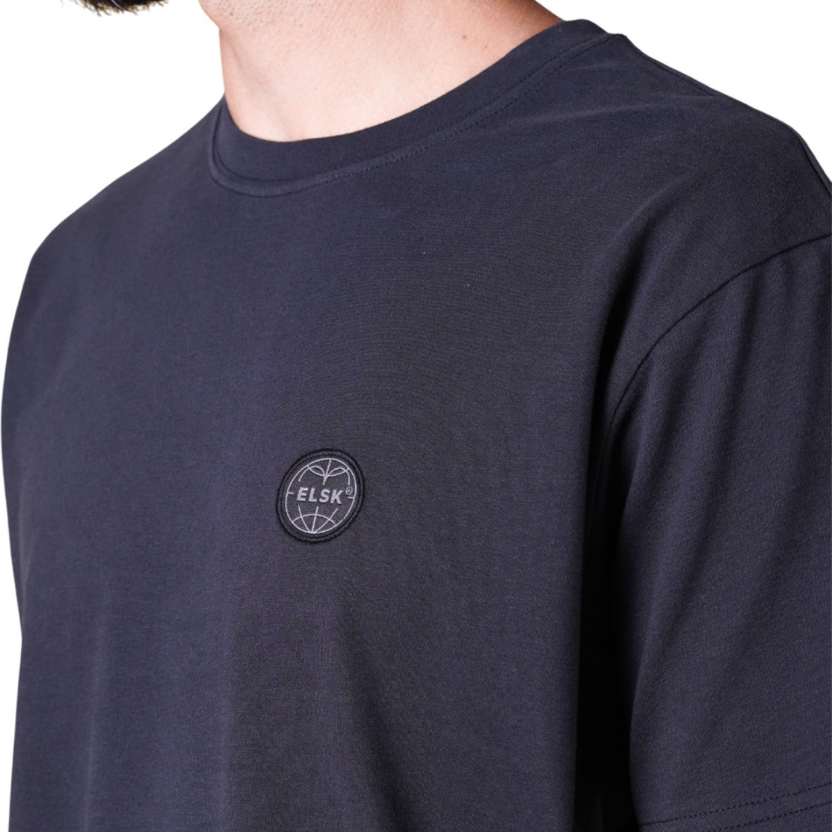 Globe brushed t-shirt