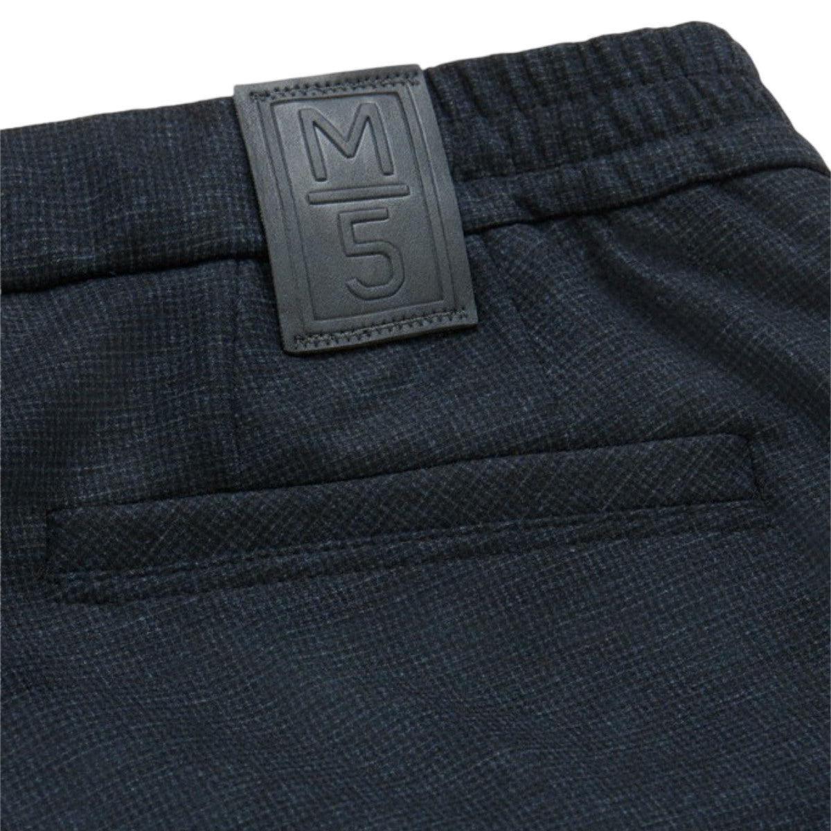 Move M5 chino