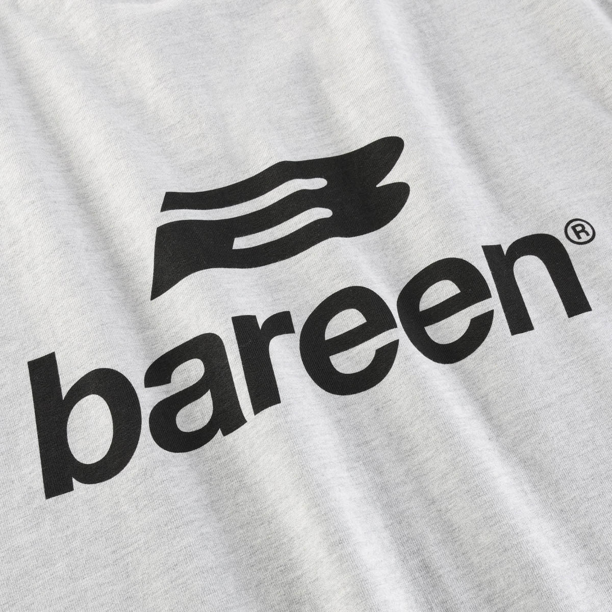 Oversized crewneck logo