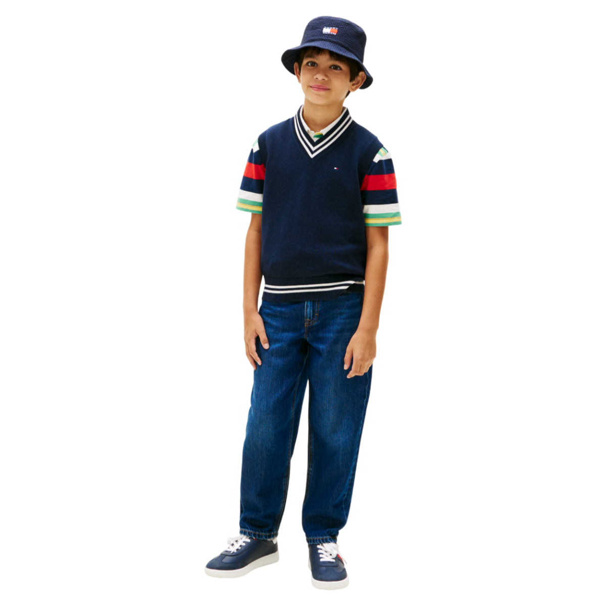 Barrel dark blue jeans