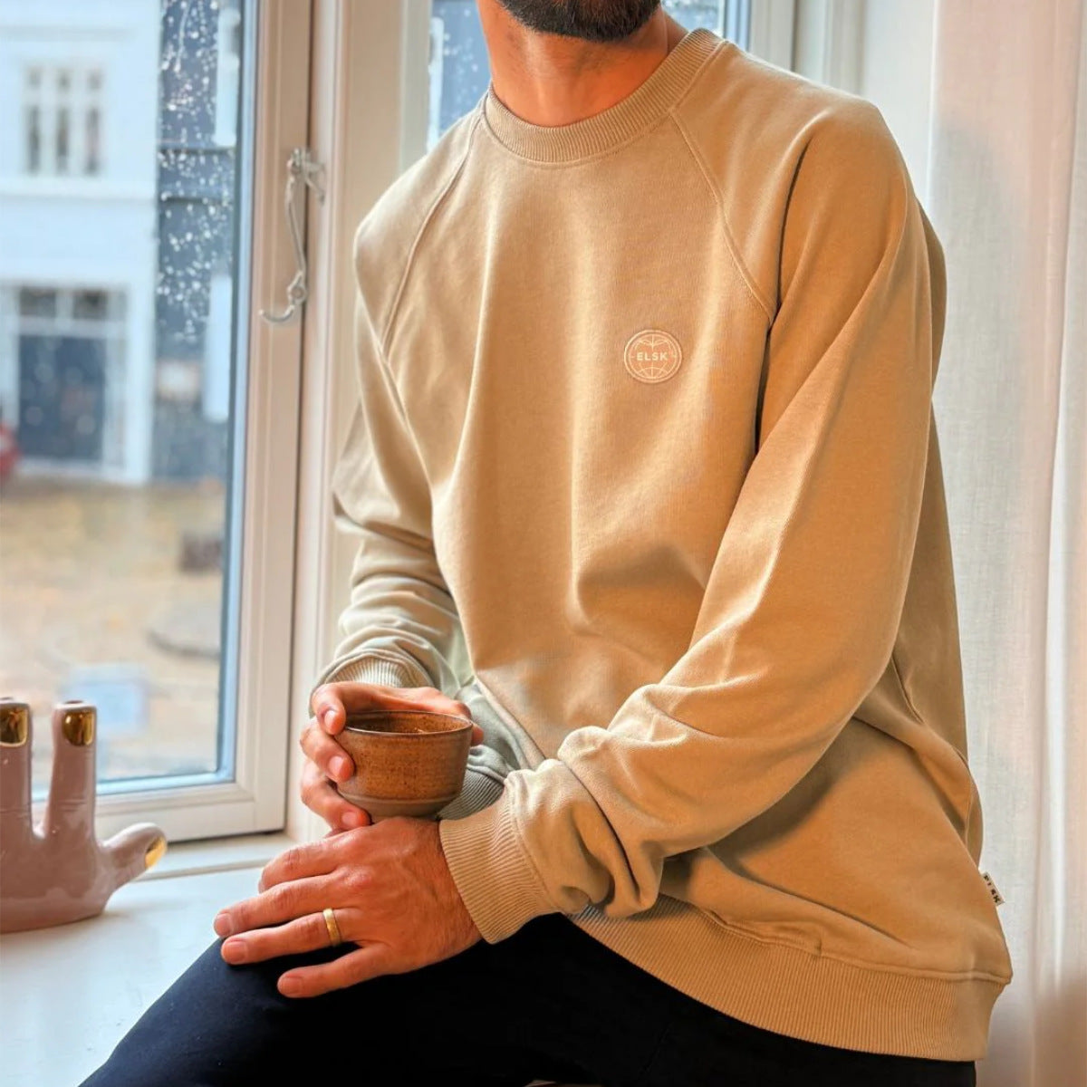 Globe men`s raglan crewneck