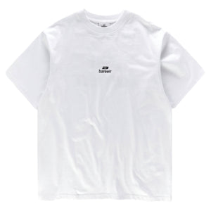Box fit T-shirt logo