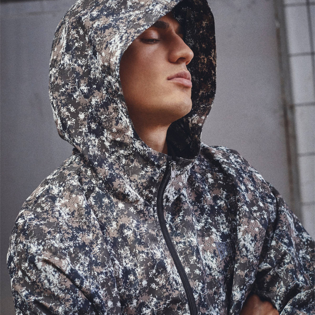 Visibility track jacket