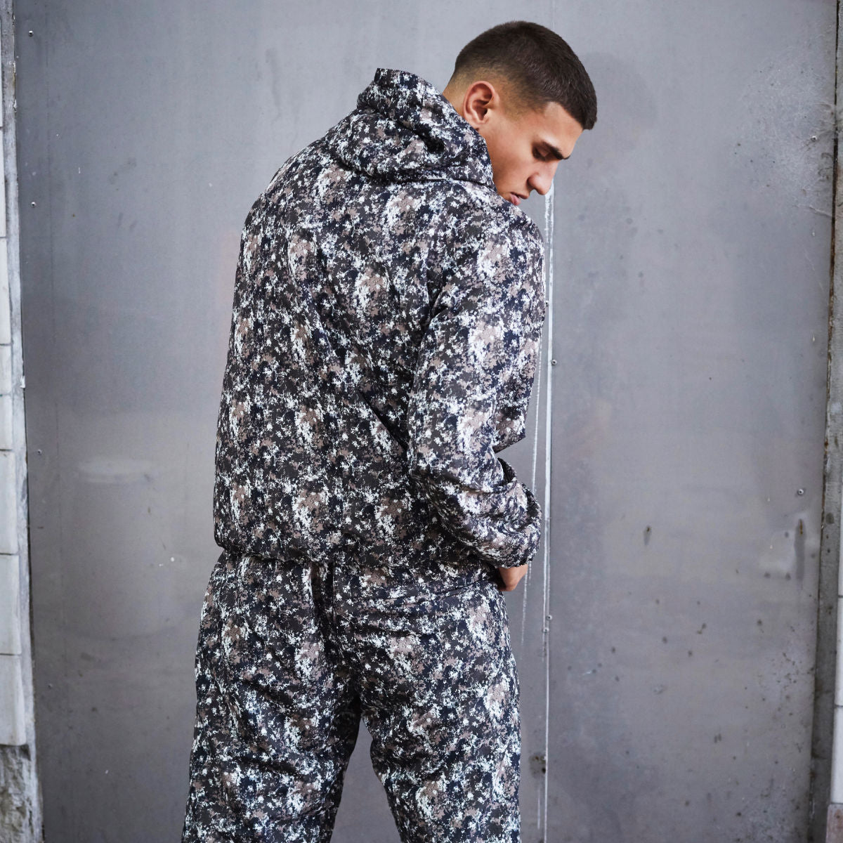 Visibility track jacket