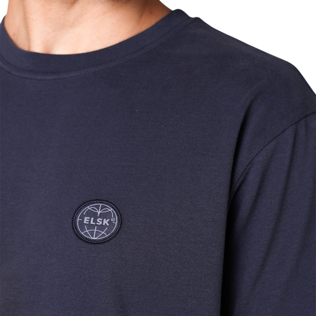 Globe brushed t-shirt