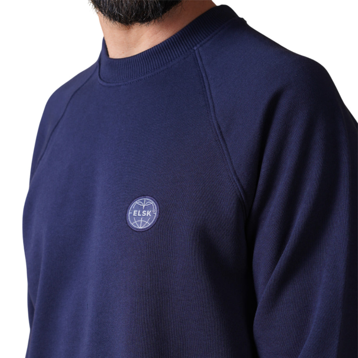 Globe men`s raglan crewneck