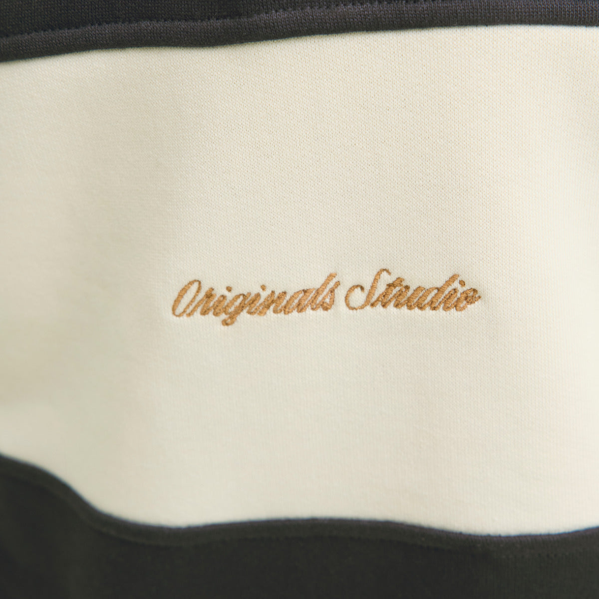 Jornorrebro blocking sweatpolo