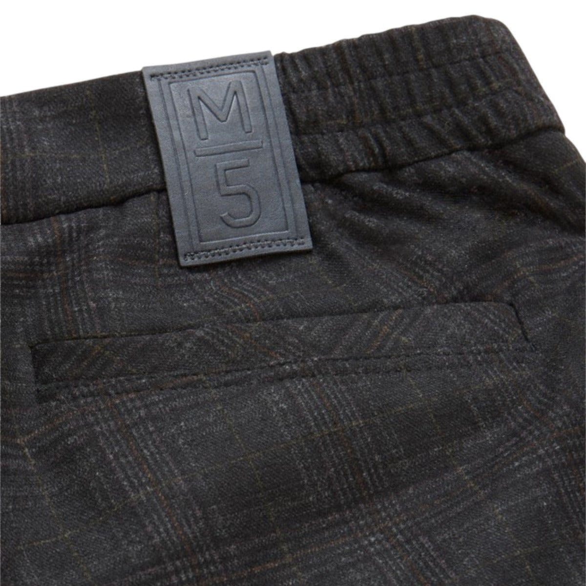 Move M5 chino