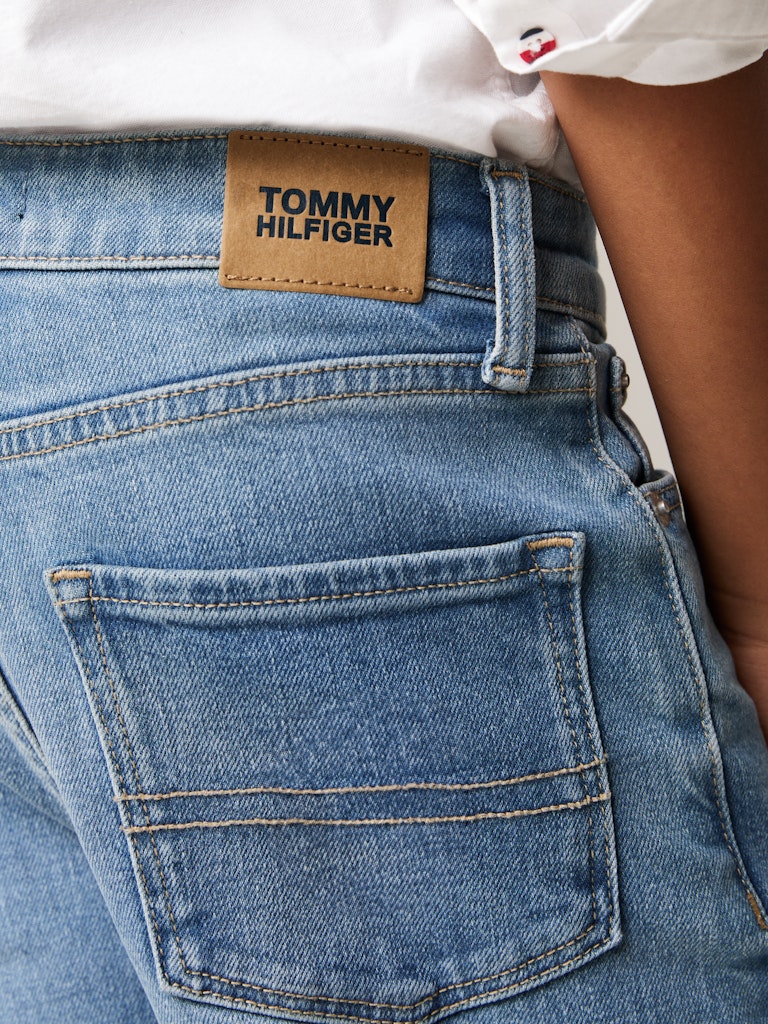 Baggy light wash jeans