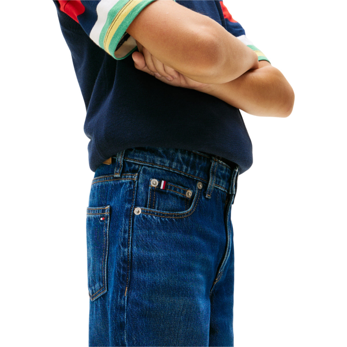 Barrel dark blue jeans